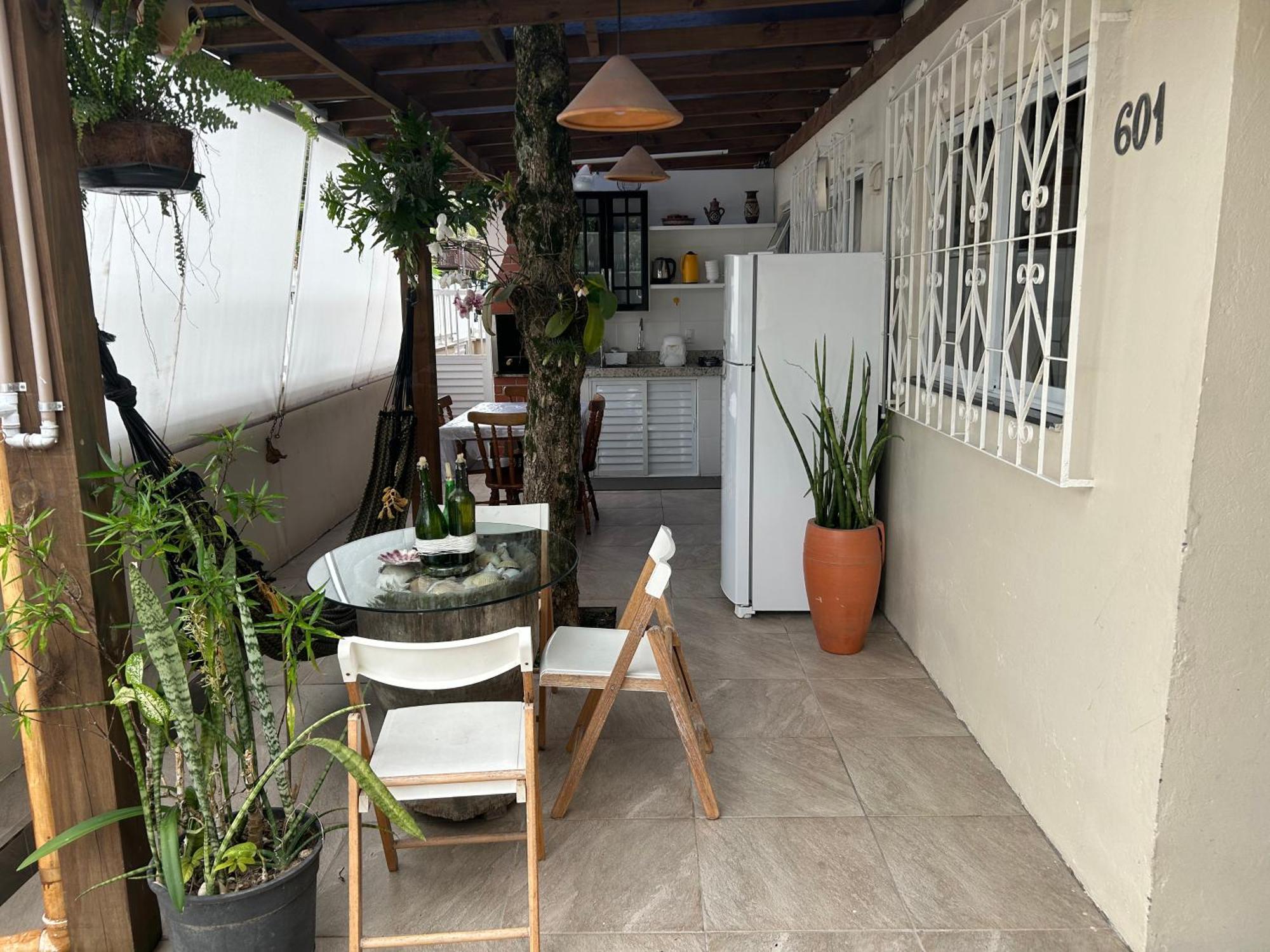 Casa Da Arvore Rua Pescada Amarela Bombinhas Exteriör bild